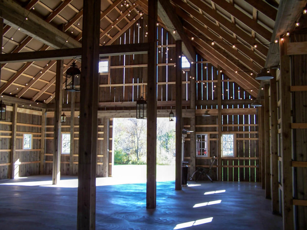 View of the new traditional barn in Indiana